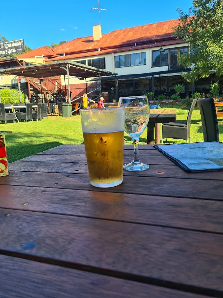 Mount Helena Tavern - Foto 10