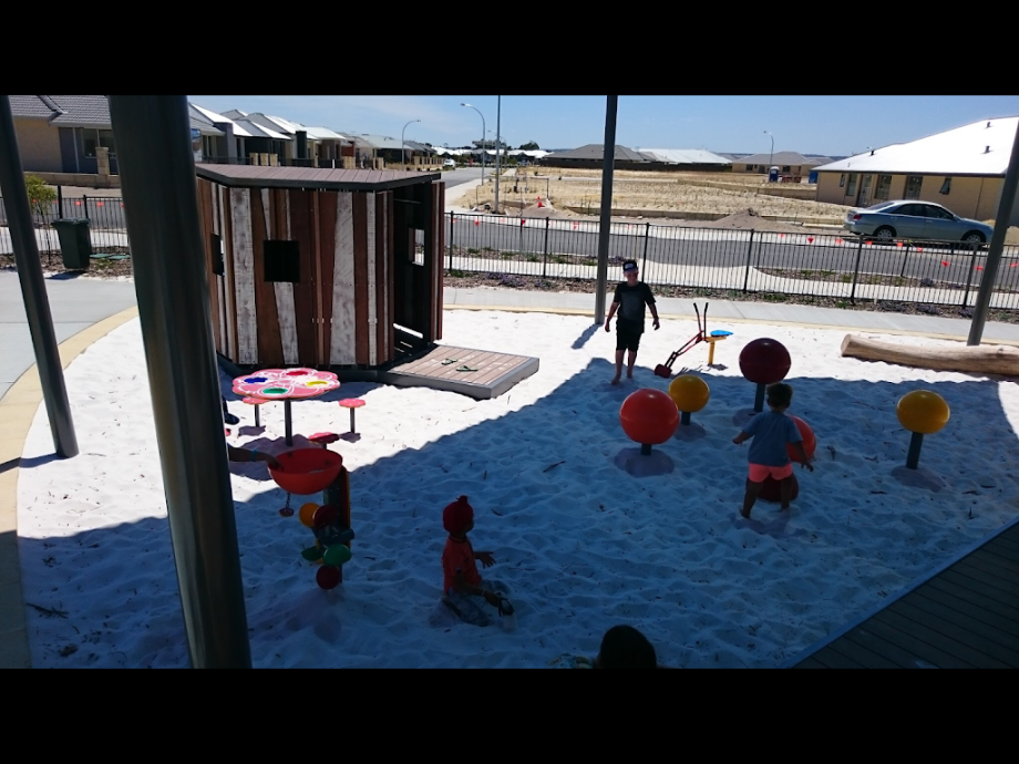 Livvi's Place Playground - Foto 3