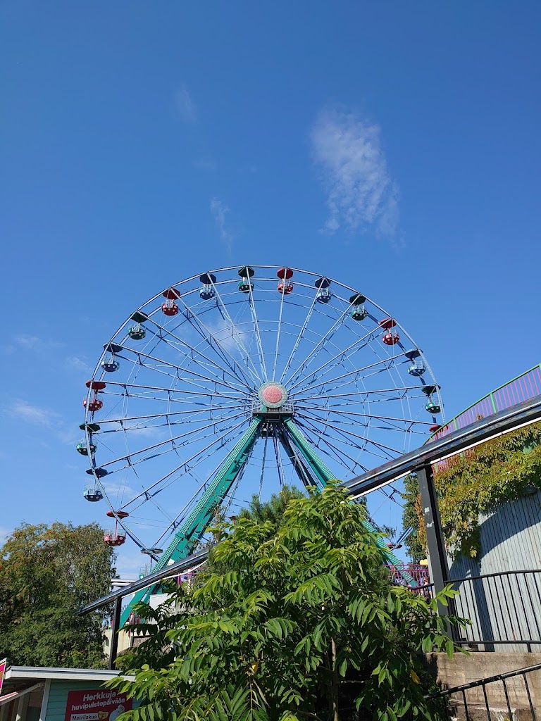 Linnanmäki - Foto 1