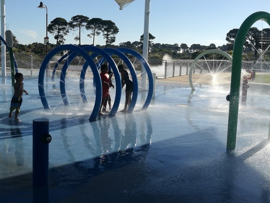 Rainbow Waters Playground - Foto 7