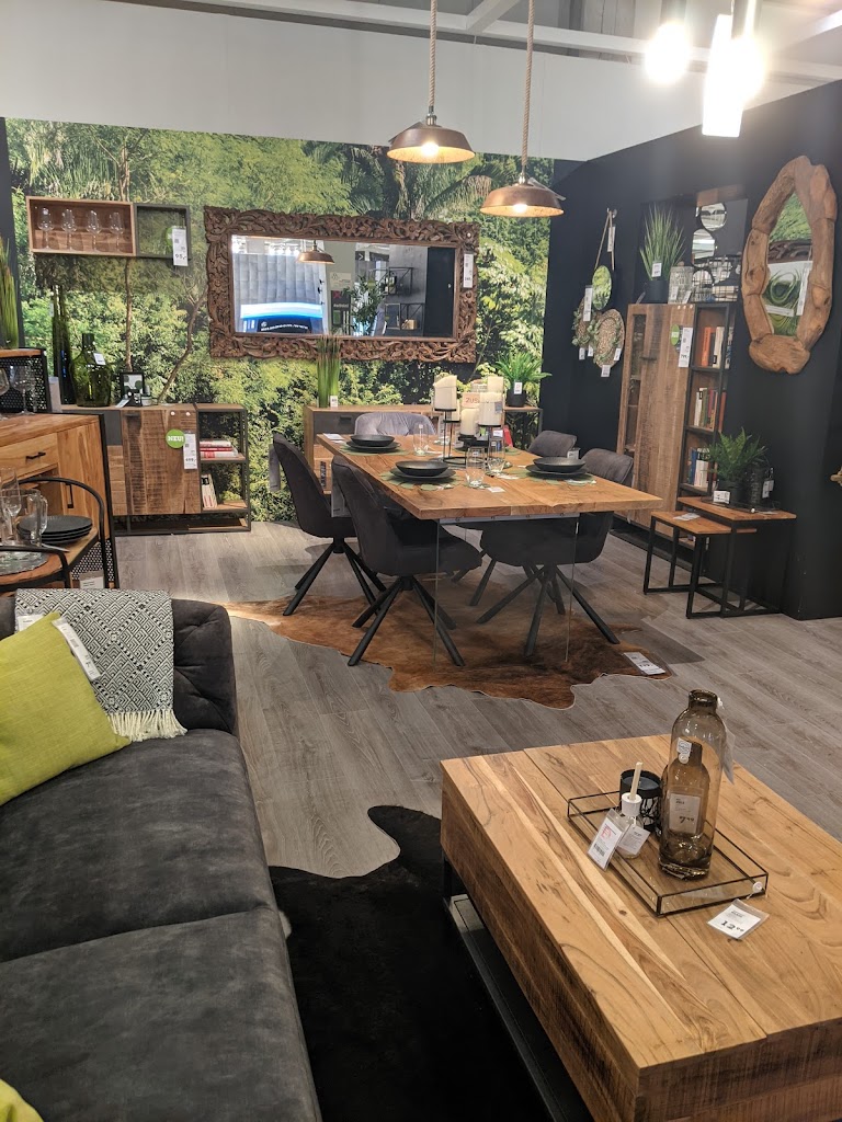 mömax Furniture Store Eching - Foto 2