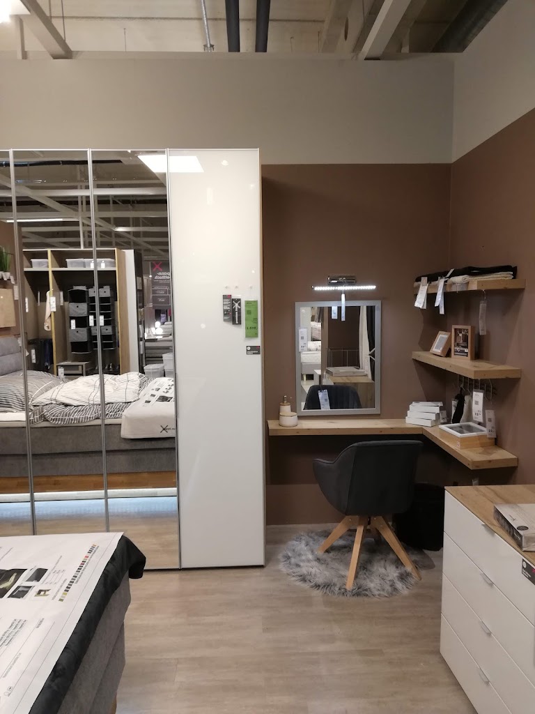 mömax Furniture Store Eching - Foto 9