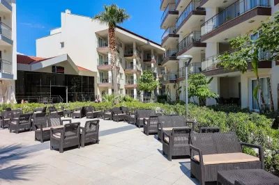 Ramada Hotel & Suites by Wyndham Kuşadası