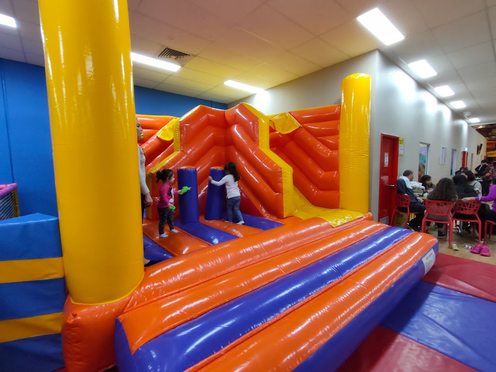 Lollipops Playland & Cafe Bayswater - Foto 1