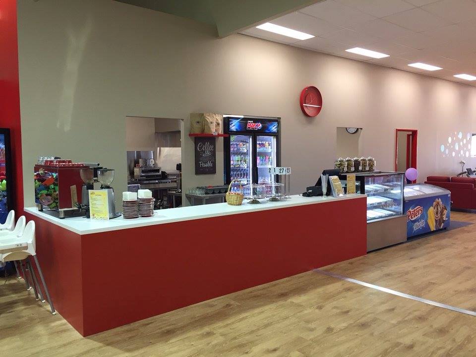 Lollipops Playland & Cafe Bayswater - Foto 1