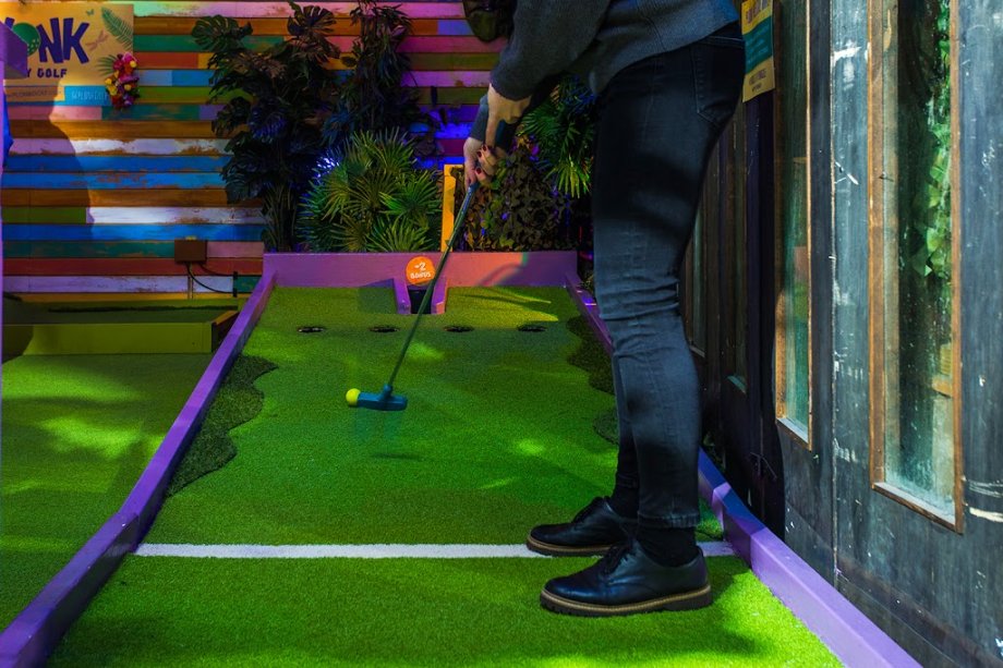 Plonk Crazy Golf - Camden Market - Foto 8