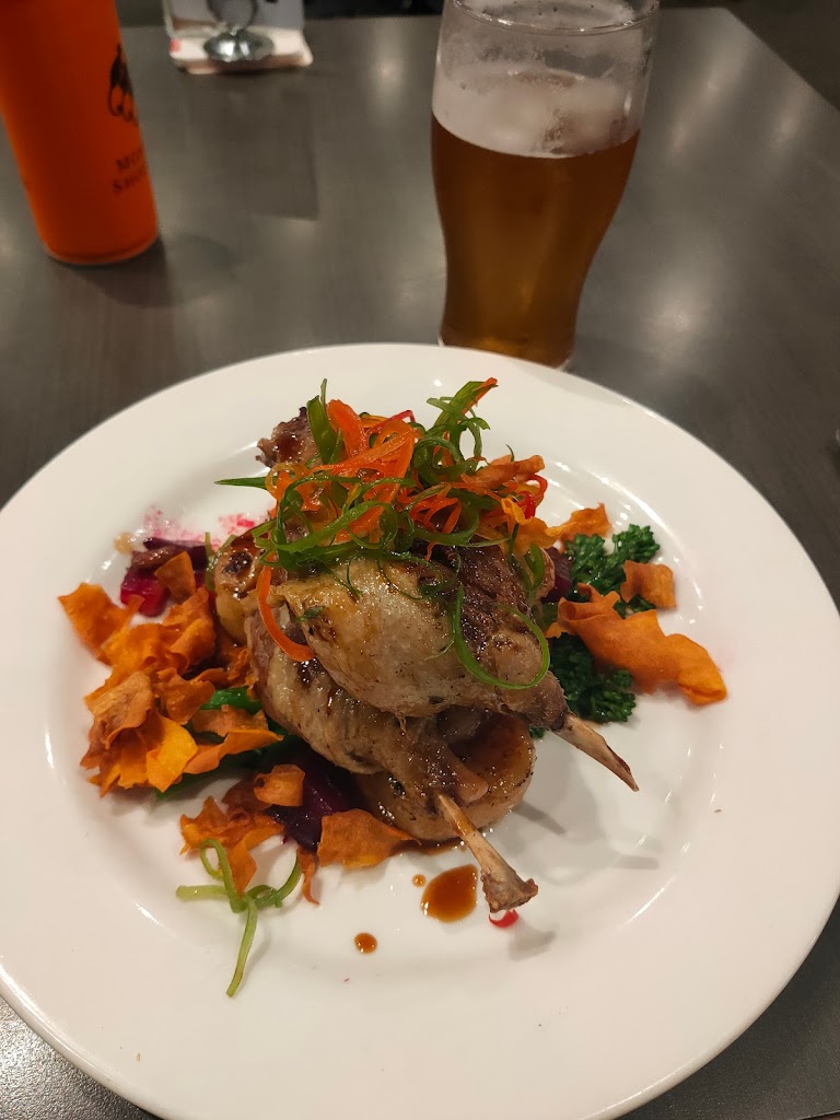 Springs Tavern - Foto 1