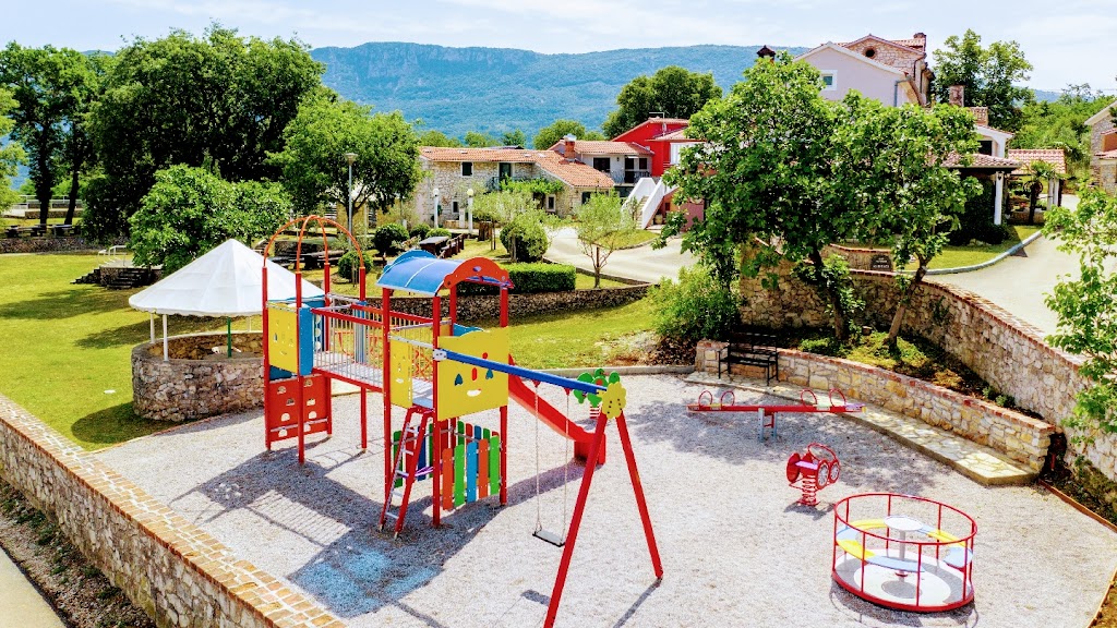 Stancija Stare Staze - Foto 1