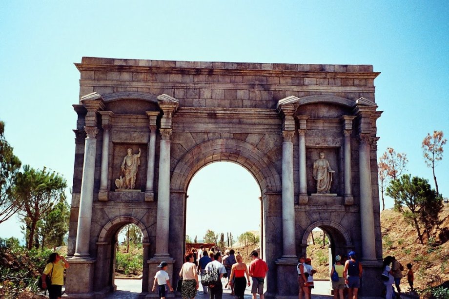 Terra Mítica - Foto 9