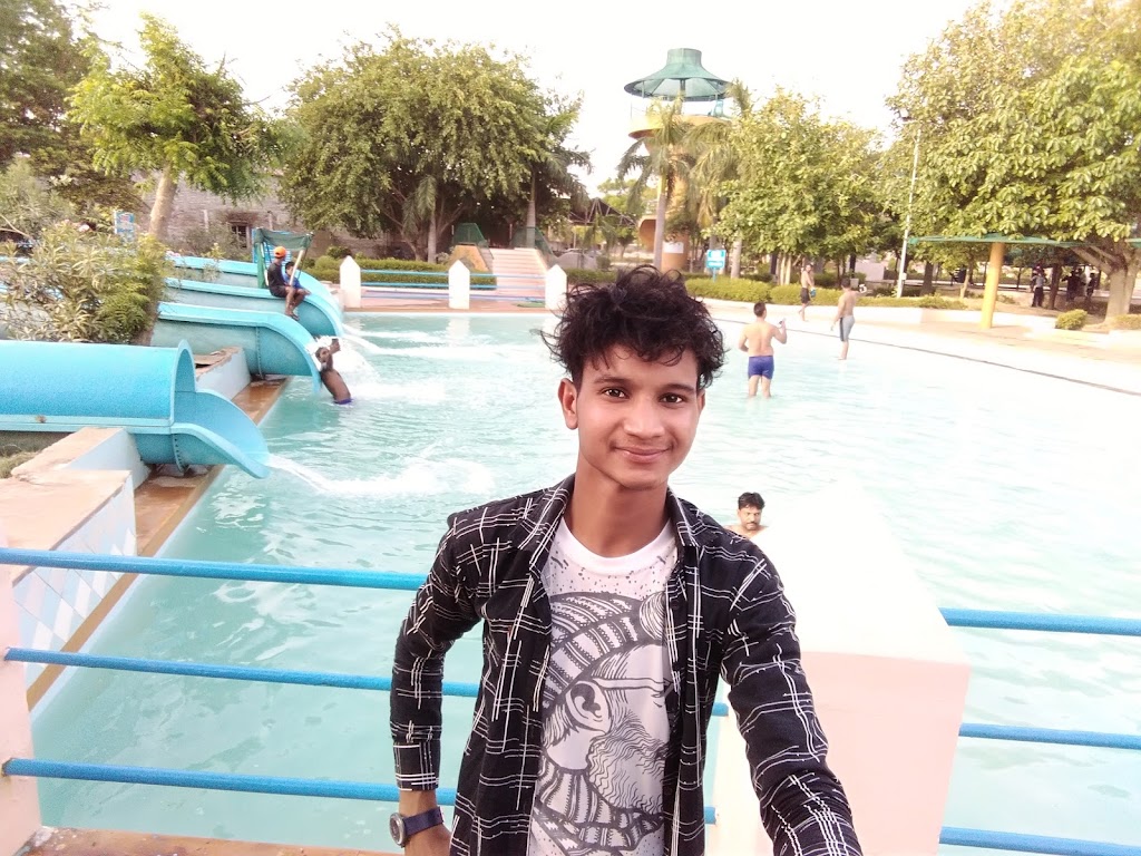 Dolphin Water Park - Foto 1