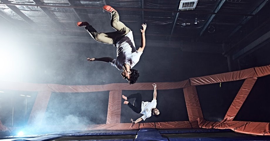 Sky Zone Trampoline Park - Foto 8