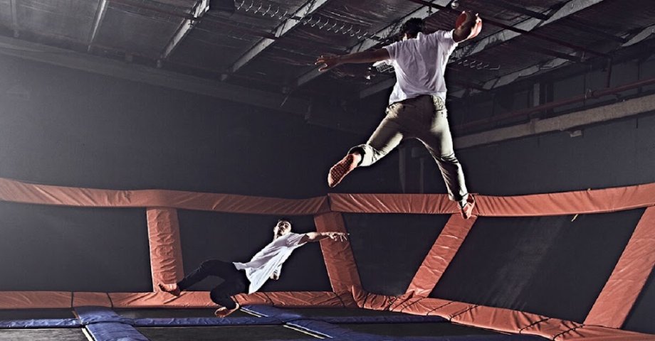 Sky Zone Trampoline Park - Foto 3