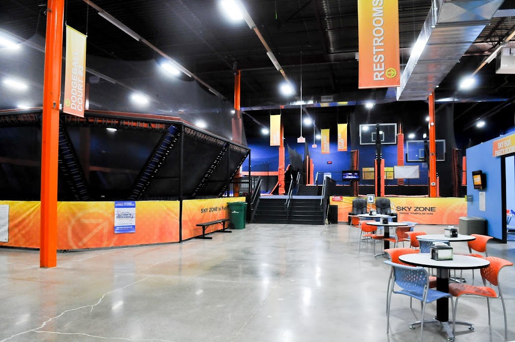 Sky Zone Trampoline Park - Foto 1