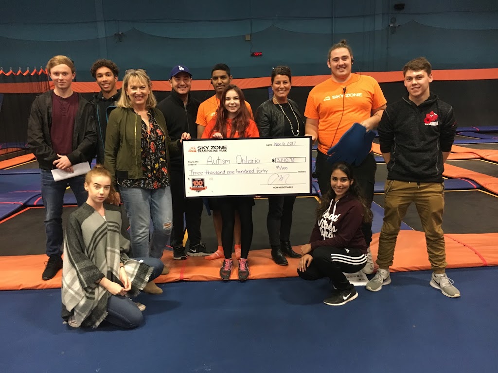 Sky Zone Trampoline Park - Foto 1