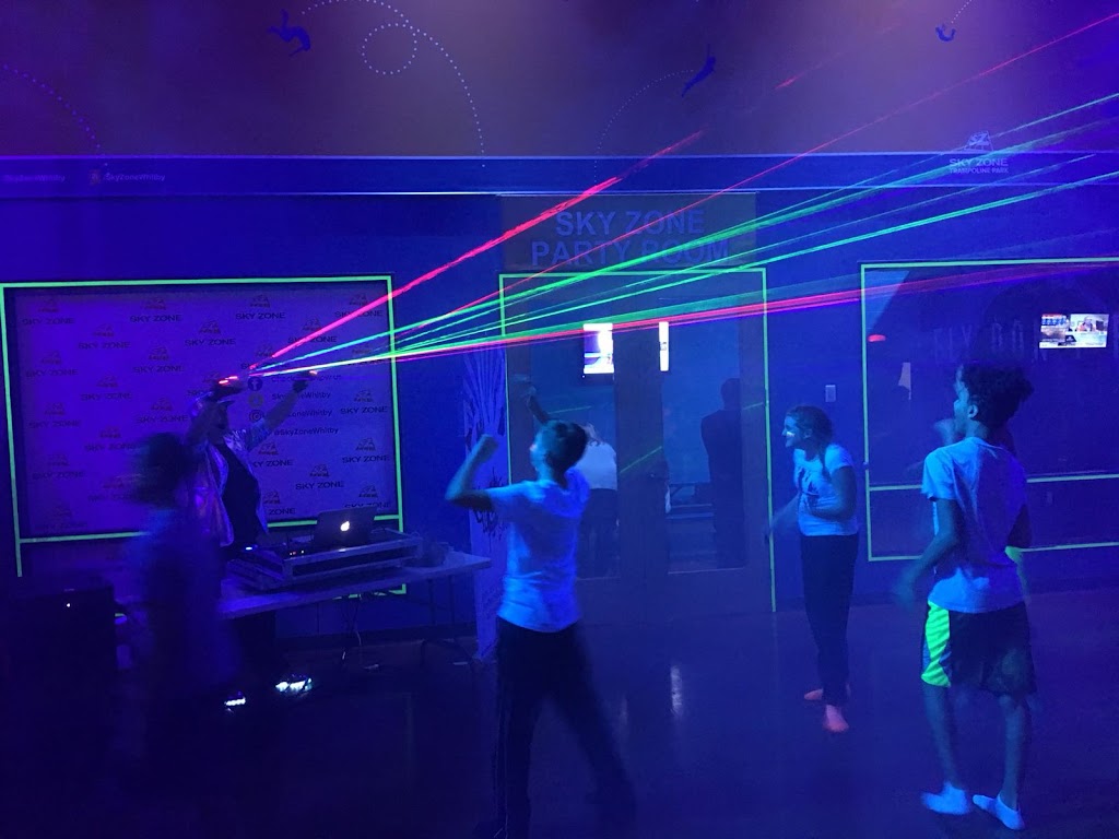 Sky Zone Trampoline Park - Foto 1