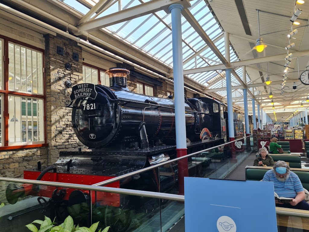 Designer Outlet Swindon - Foto 1