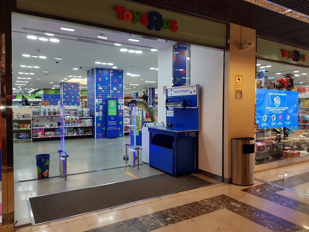 Toys R Us 3