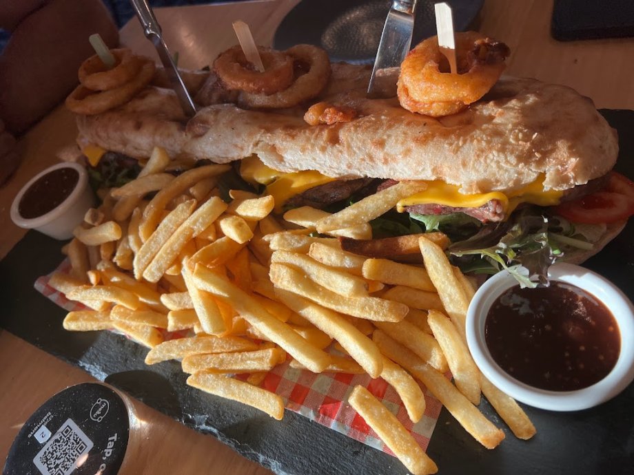 Belmont Tavern - Foto 10