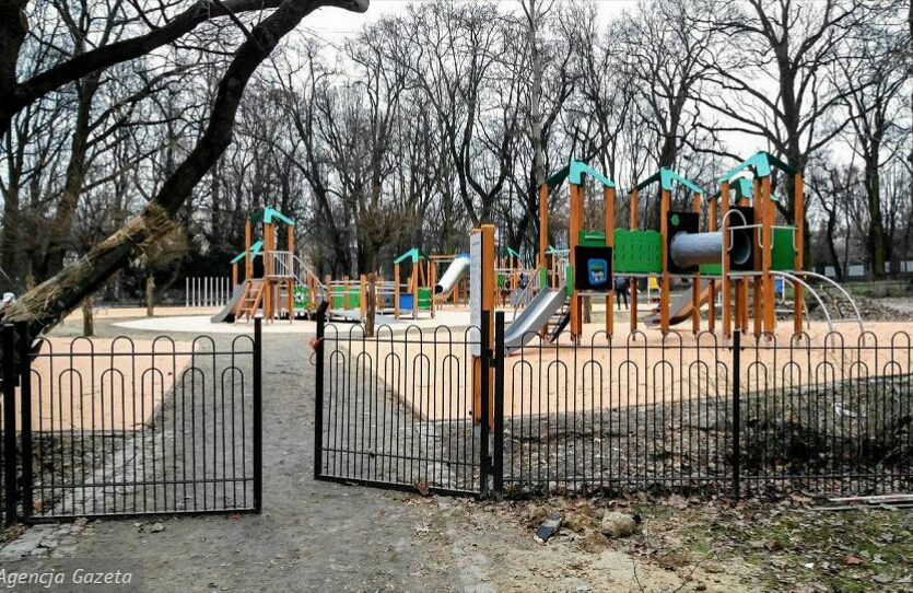 Plac Zabaw - Foto 6