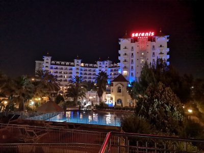 Serenis Hotel