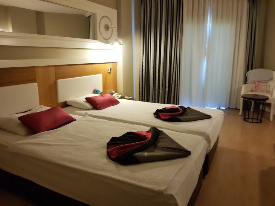 Serenis Hotel - Foto 2