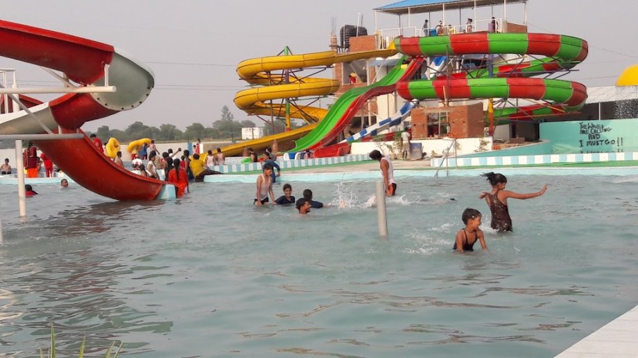 Funtasia Water Park and Resort - Foto 2