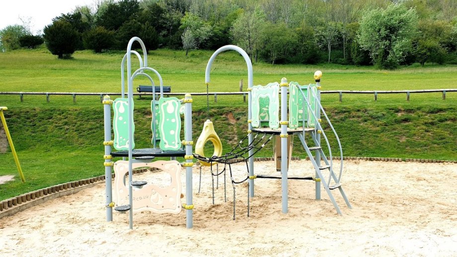 Whyteleafe Recreation Ground - Foto 2