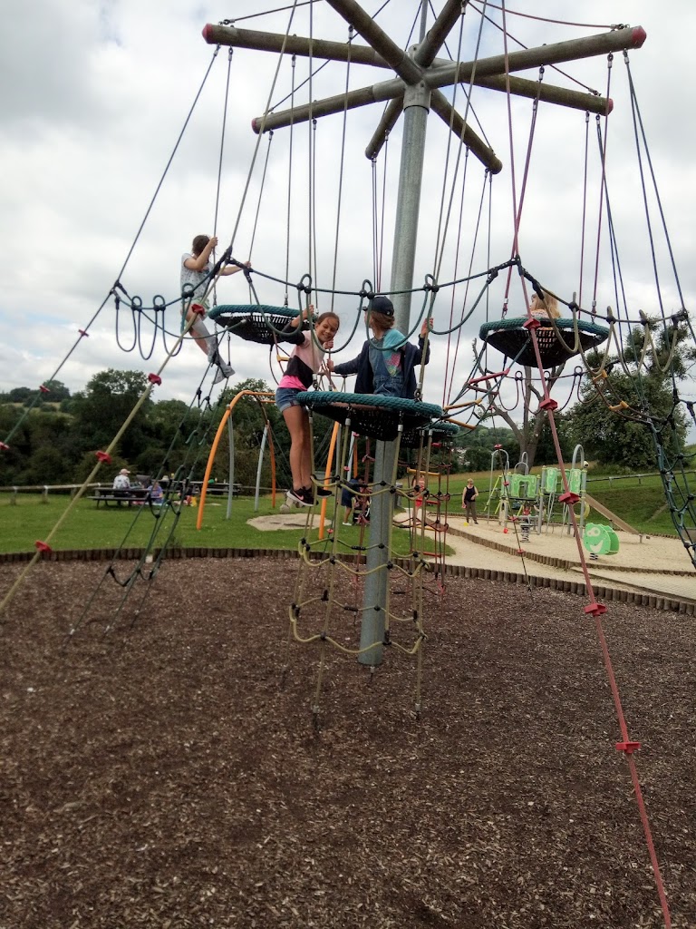 Whyteleafe Recreation Ground - Foto 1