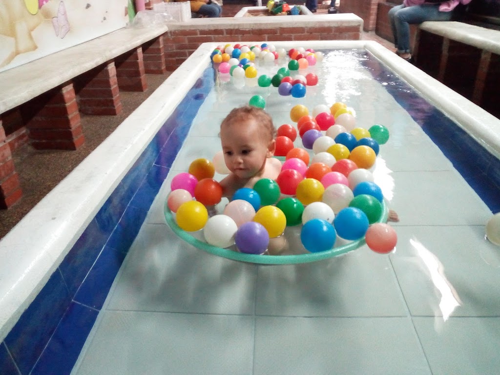 Parque de Aventuras en Familia ShowPlace / Jardín Infantil Paco y Tuti - Foto 1