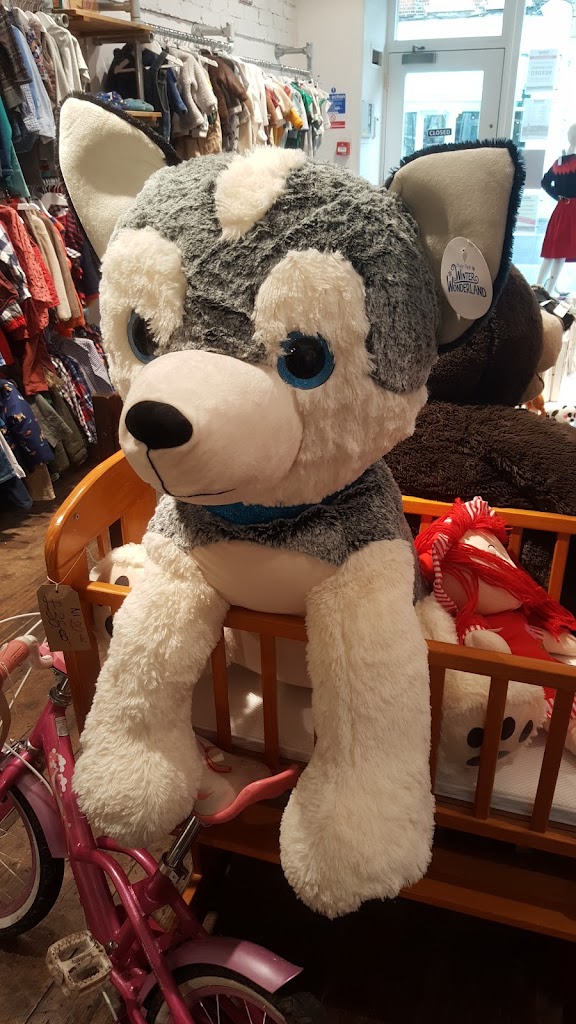 Fara Kids Charity Shop 7