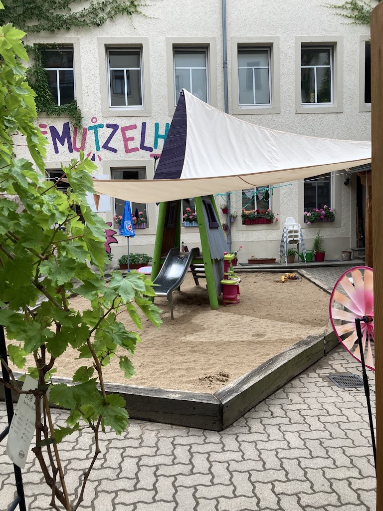 Mutzelhaus Dresden - Kindercafé/Familienrestaurant - Foto 4