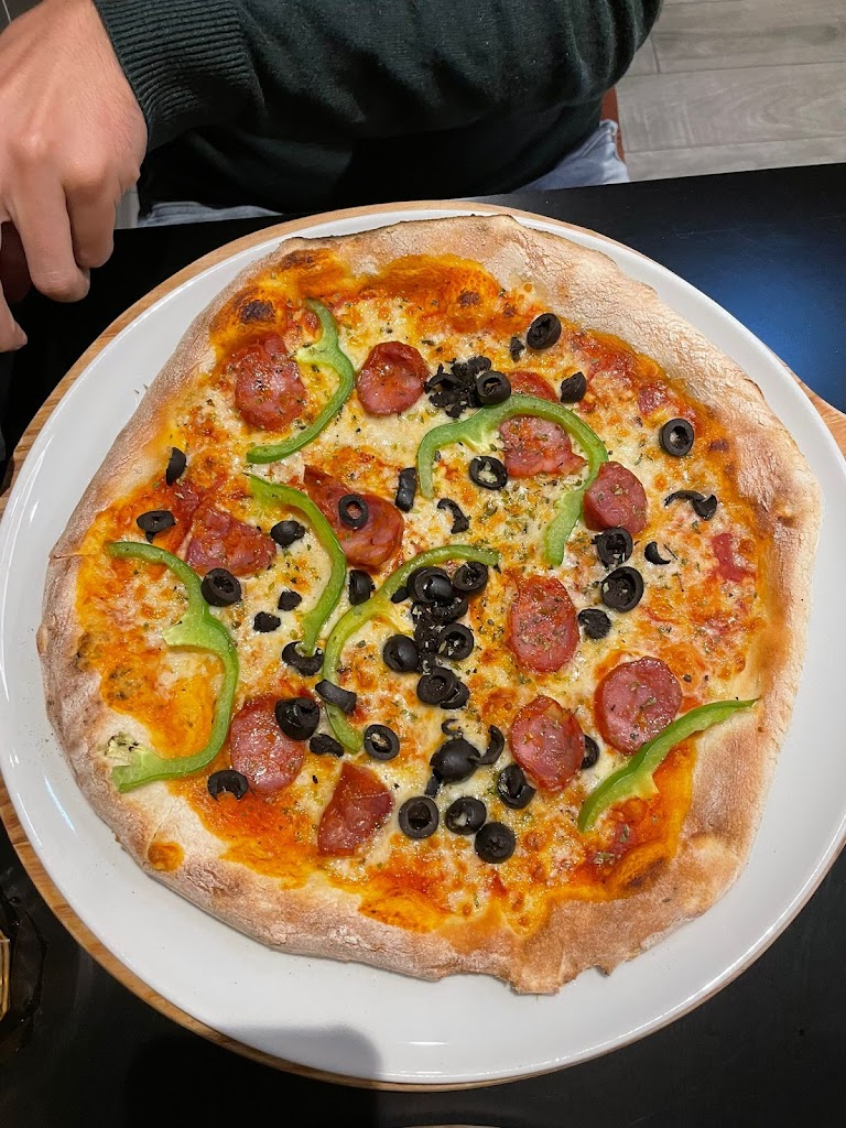 Luzzo Pizzaria - Foto 8