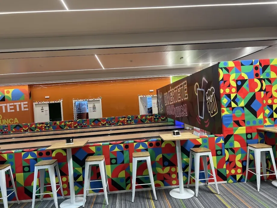 Diver Jump Trampoline Park - Santiago de Compostela - Foto 3