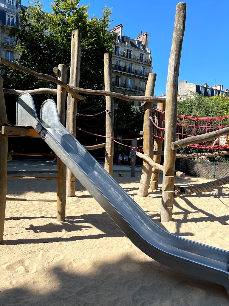 Aire de jeux pour enfants 5
