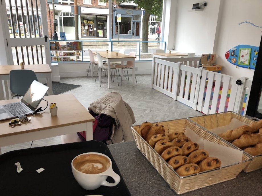 Belisily - Kid's Café & Private Hire Venue - Foto 2