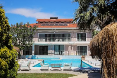 Suess Alaçatı Otel