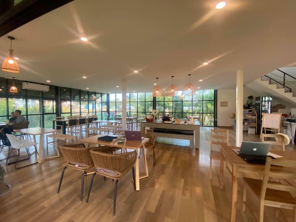 Fat Duck Restaurant & Cafe - Foto 1