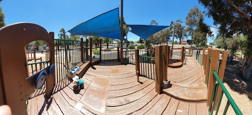 Maribyrnong Park Playground - Foto 1