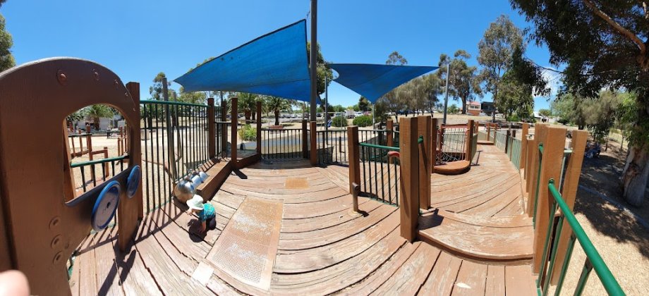 Maribyrnong Park Playground - Foto 9