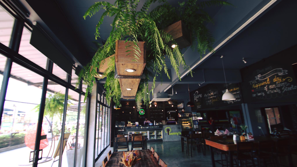 Benny's - Eatery & Craft Beer Bar