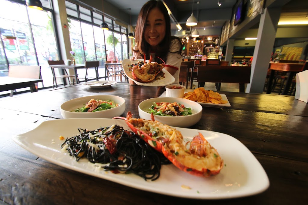 Benny's - Eatery & Craft Beer Bar - Foto 1