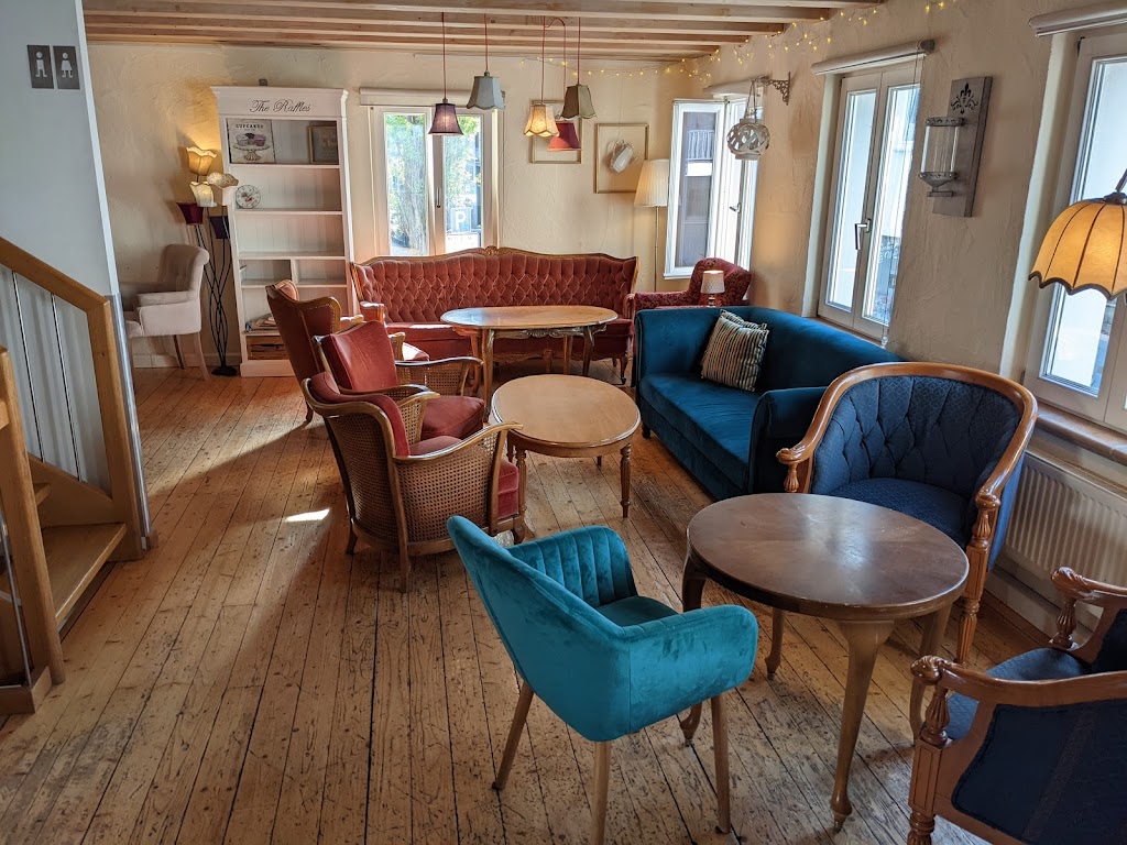 Mayra's living room Café