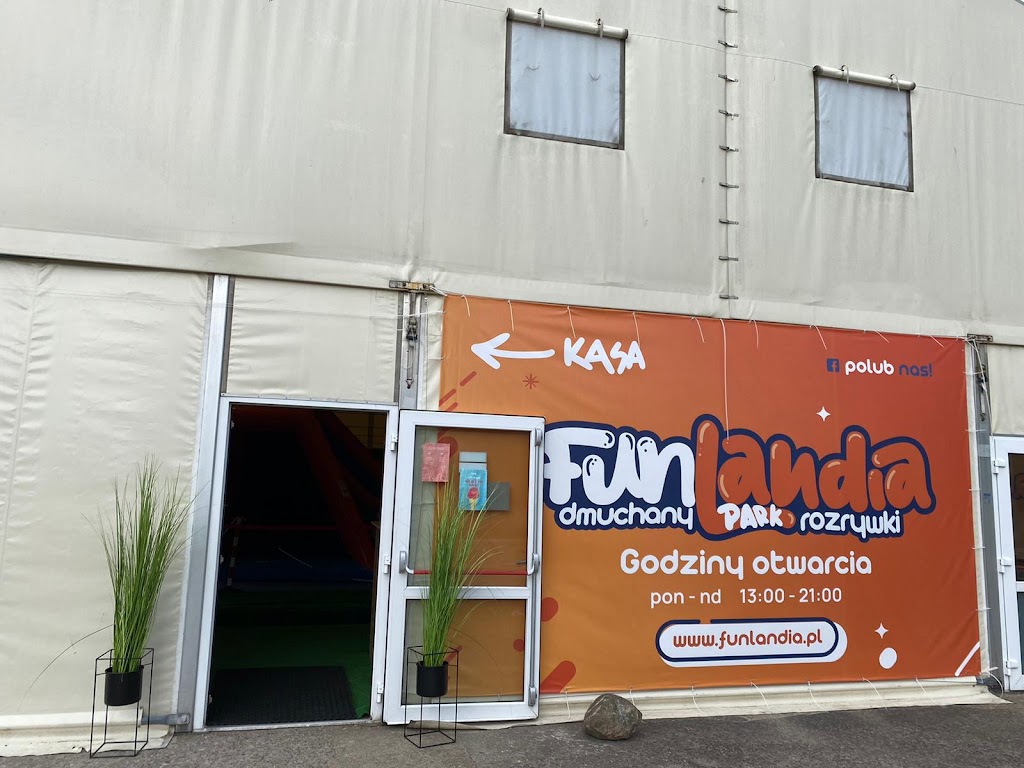 Funlandia - Dmuchany Park Rozrywki - Foto 1