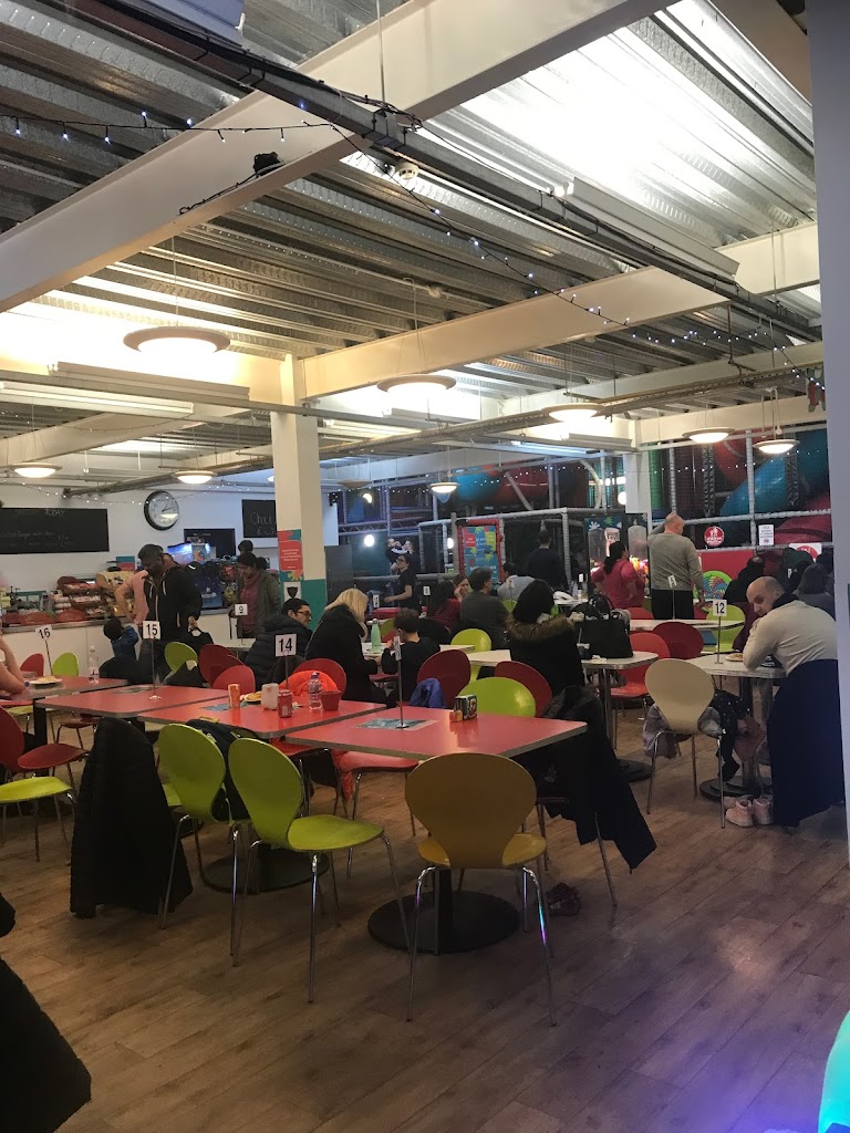 Topsy Turvy World - Foto 1