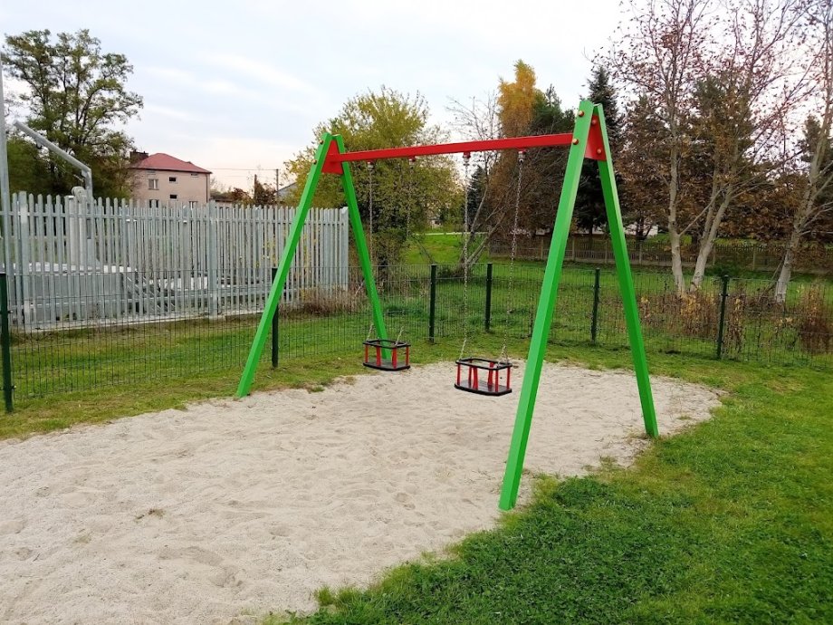 Plac zabaw - Foto 9