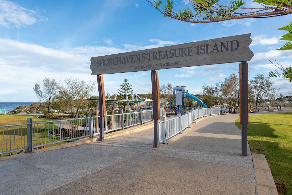 Shorehaven’s Treasure Island Adventure Playground - Foto 1