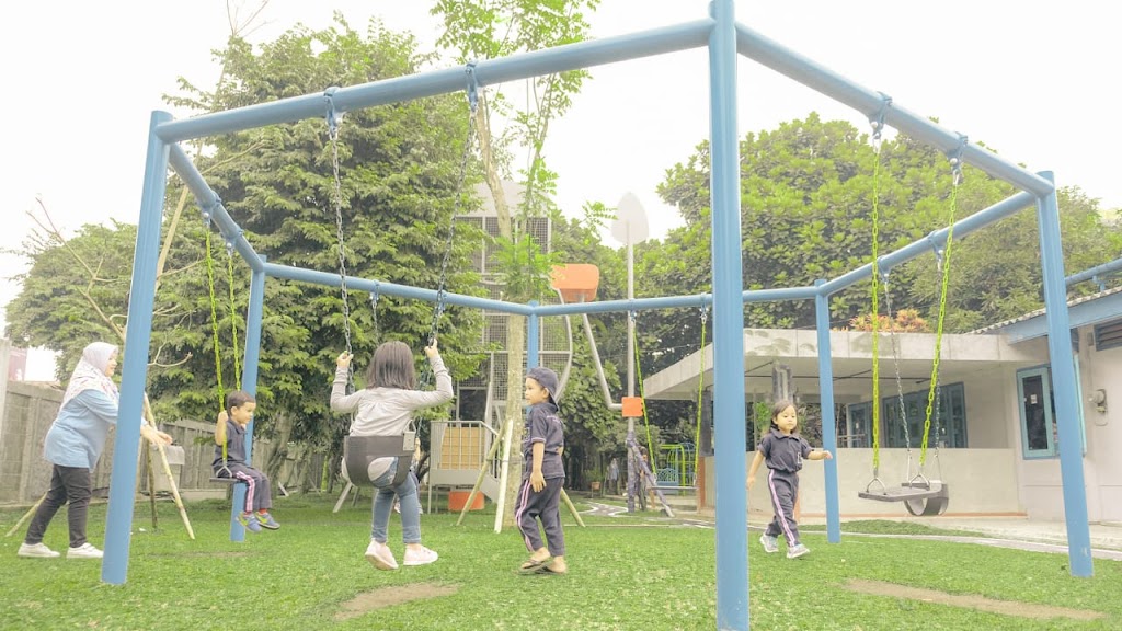 Dreamland Jogja Outdoor Playground - Foto 1