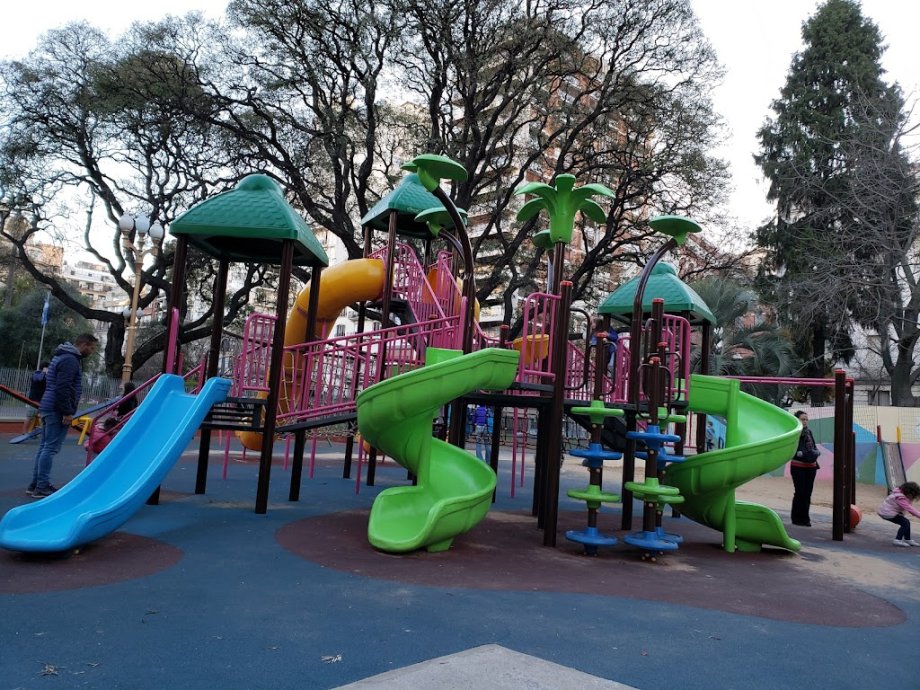 Plaza Vicente López y Planes - Foto 8