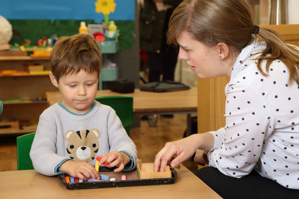Riverside Nursery Schools, Kew Montessori 9