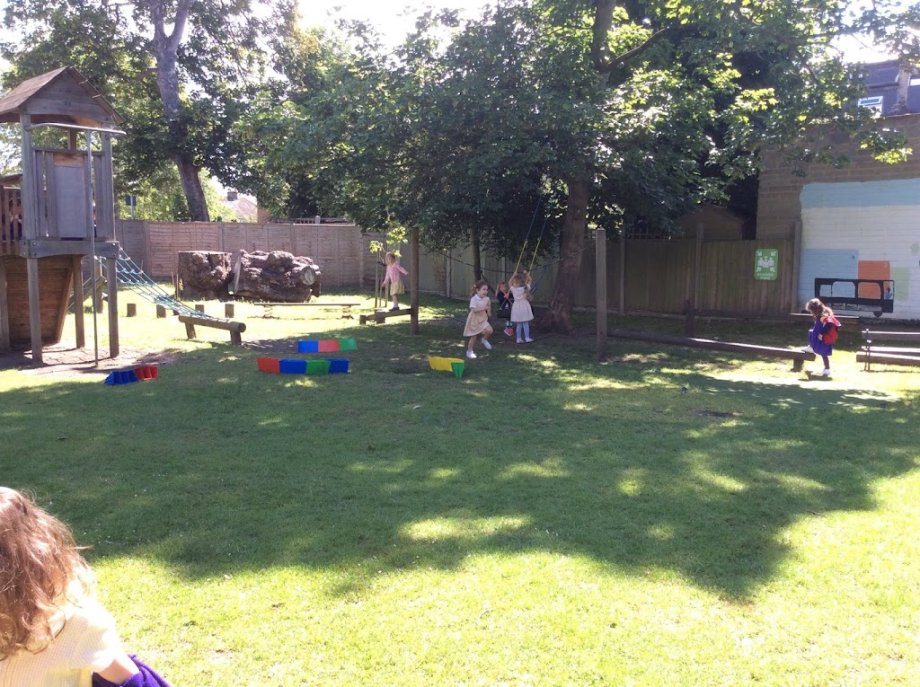Riverside Nursery Schools, St Margarets Montessori Twickenham - Foto 5